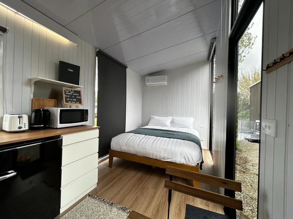 Tiny Away Benger Garden 2 By Tiny Away Villa Millers Flat Екстериор снимка